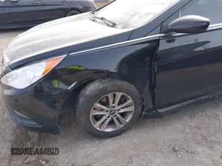 2013 Hyundai Sonata GLS с VIN 5NPEB4ACXDH700309, выставлен на аукционе IAAI как лот 43190970 с пробегом 107 693 миль миль и . История ставок и продаж доступна на DreamBid. Изображение 6.