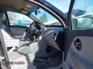 ✅ 2005 Chevrolet Equinox LT • VIN: 2CNDL63FX56162630 • Лот: 41328733. Опубликован ранее на IAAI с пробегом 285 513 миль. Бесплатный доступ к архиву аукционных продаж из США и подробный отчёт об истории автомобиля на DreamBid. Изображение 5.