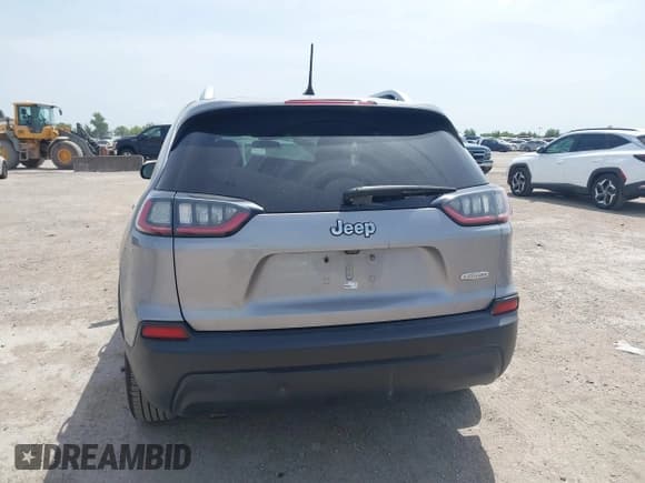✅ 2019 Jeep Cherokee Latitude • VIN: 1C4PJLCB1KD313399 • Lot: 42640980. Listed on IAAI with 173,556 mi. Free auction sales archive from the USA and detailed vehicle history report at DreamBid. Image 15.