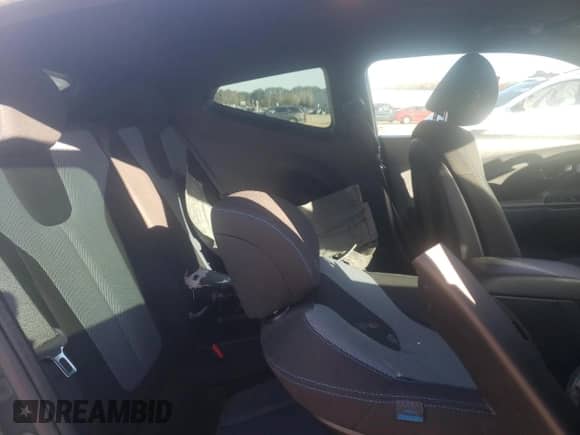 2019 Hyundai Veloster Premium z VIN KMHTG6AF8KU013178, wystawiony jako Copart lot #84291964 z przebiegiem 79 367 mil mil oraz Szkoda całkowita • Salvage title. Historia ofert i sprzedaży dostępna na DreamBid. Obrazek 10.