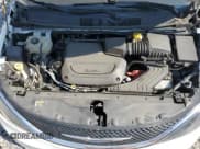 ✅ 2020 Chrysler Voyager LX • VIN: 2C4RC1CG8LR277194 • Lot: 66395055. Wystawiony na Copart z przebiegiem 54 898 mil. Bezpłatny archiwum sprzedaży aukcyjnych z USA i szczegółowy raport historii pojazdu na DreamBid. Zdjęcie 12.