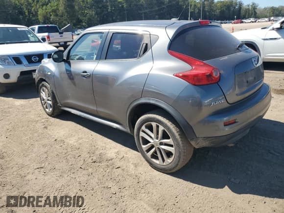 ✅ 2013 Nissan Juke S • VIN: JN8AF5MR3DT215857 • Lot: 85888285. Listed on Copart with 128,384 mi. Free auction sales archive from the USA and detailed vehicle history report at DreamBid. Image 2.