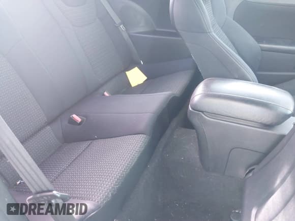 ✅ 2011 Hyundai Genesis Coupe • VIN: KMHHT6KD7BU043674 • Lot: 41418344. Wystawiony na IAAI z przebiegiem 141 204 mil. Bezpłatny archiwum sprzedaży aukcyjnych z USA i szczegółowy raport historii pojazdu na DreamBid. Zdjęcie 8.