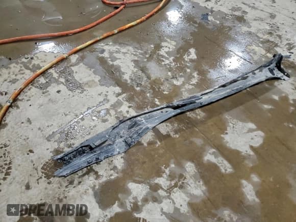 ✅ 1997 Saturn SL • VIN: 1G8ZH5288VZ135403 • Лот: 95213225. Опубликован ранее на Copart с пробегом 159 759 миль. Бесплатный доступ к архиву аукционных продаж из США и подробный отчёт об истории автомобиля на DreamBid. Изображение 12.