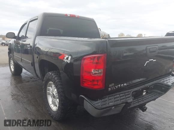 ✅ 2013 Chevrolet Silverado 1500 LTZ • VIN: 3GCPKTE79DG244621 • Lot: 43783260. Wystawiony na IAAI z przebiegiem 149 684 mil. Bezpłatny archiwum sprzedaży aukcyjnych z USA i szczegółowy raport historii pojazdu na DreamBid. Zdjęcie 3.