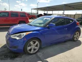 2014 Hyundai Veloster z VIN KMHTC6AD5EU216494, wystawiony jako Copart lot #71566224 z przebiegiem 87 961 mil mil oraz Szkoda całkowita • Salvage title. Historia ofert i sprzedaży dostępna na DreamBid. Obrazek 1.