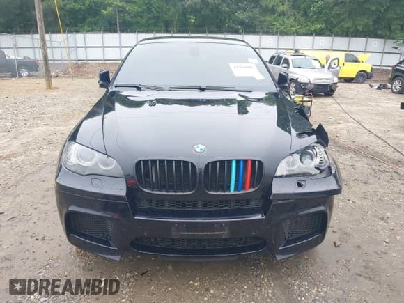 ✅ 2010 BMW X6 M • VIN: 5YMGZ0C52ALK13163 • Lot: 42364805. Listed on IAAI with 116,711 mi. Free auction sales archive from the USA and detailed vehicle history report at DreamBid. Image 12.