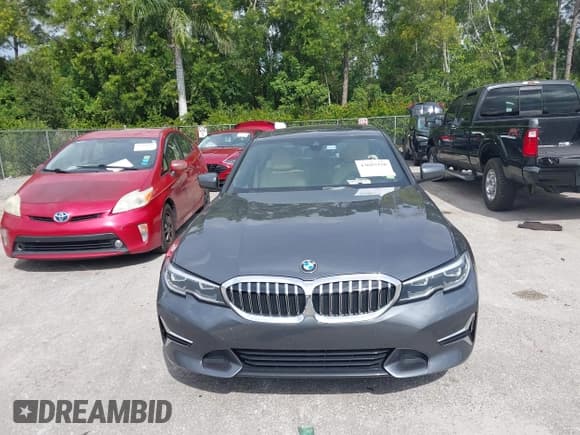 ✅ 2020 BMW 3 Series 330i • VIN: 3MW5R1J01L8B25726 • Lot: 43603128. Wystawiony na IAAI z przebiegiem 37 066 mil. Bezpłatny archiwum sprzedaży aukcyjnych z USA i szczegółowy raport historii pojazdu na DreamBid. Zdjęcie 6.