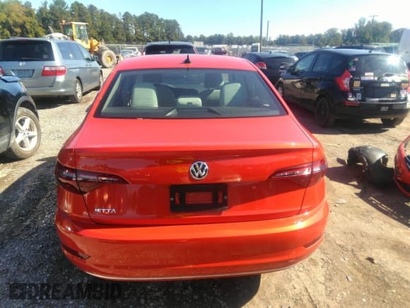 ✅ 2020 Volkswagen Jetta SEL • VIN: 3VWE57BU2LM103046 • Лот: 43134733. Опубликован ранее на IAAI с пробегом 31 538 миль. Бесплатный доступ к архиву аукционных продаж из США и подробный отчёт об истории автомобиля на DreamBid. Изображение 17.