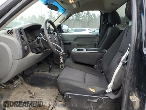 ✅ 2012 GMC Sierra 1500 Work Truck • VIN: 1GTN2TE08CZ256378 • Лот: 46819685. Опубликован ранее на Copart с пробегом 151 953 миль. Бесплатный доступ к архиву аукционных продаж из США и подробный отчёт об истории автомобиля на DreamBid. Изображение 7.