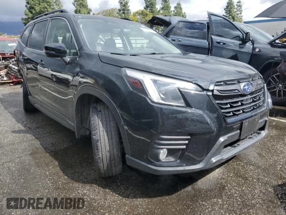 ✅ 2022 Subaru Forester Limited • VIN: JF2SKAPC7NH519887 • Lot: 55520935. Listed on Copart with 71,367 mi. Free auction sales archive from the USA and detailed vehicle history report at DreamBid. Image 4.