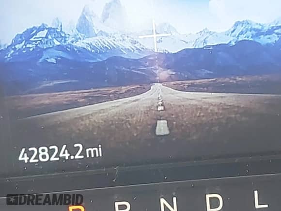 2022 Ford Explorer Limited z VIN 1FMSK8FH0NGB06571, wystawiony jako IAAI lot #43203697 z przebiegiem 42 824 mil mil oraz . Historia ofert i sprzedaży dostępna na DreamBid. Obrazek 16.