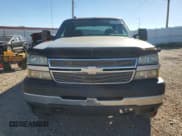 ✅ 2007 Chevrolet Silverado 2500HD Work Truck • VIN: 1GCHK23U67F107570 • Lot: 62207434. Wystawiony na Copart z przebiegiem 197 062 mil. Bezpłatny archiwum sprzedaży aukcyjnych z USA i szczegółowy raport historii pojazdu na DreamBid. Zdjęcie 5.