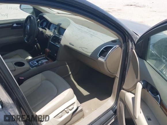 ✅ 2008 Audi Q7 Premium • VIN: WA1BV74L58D016605 • Lot: 36145060. Wystawiony na IAAI z przebiegiem 122 668 mil. Bezpłatny archiwum sprzedaży aukcyjnych z USA i szczegółowy raport historii pojazdu na DreamBid. Zdjęcie 5.