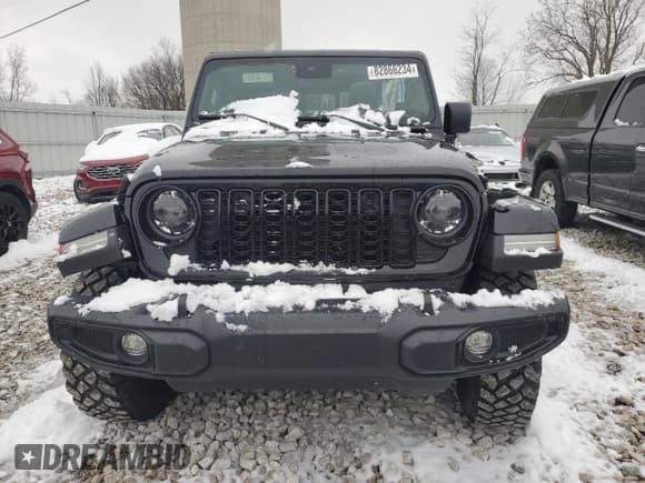 ✅ 2024 Jeep Gladiator Willys • VIN: 1C6HJTAG8RL109399 • Лот: 82866234. Опубликован ранее на Copart с пробегом Не указан. Бесплатный доступ к архиву аукционных продаж из США и подробный отчёт об истории автомобиля на DreamBid. Изображение 5.