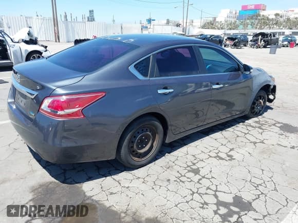 ✅ 2013 Nissan Altima SL • VIN: 1N4AL3APXDN433428 • Lot: 42691739. Listed on IAAI with 130,774 mi. Free auction sales archive from the USA and detailed vehicle history report at DreamBid. Image 4.