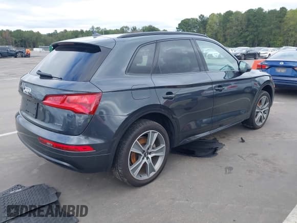✅ 2020 Audi Q5 Premium Plus • VIN: WA1BNAFY7L2036929 • Lot: 43409370. Wystawiony na IAAI z przebiegiem 65 514 mil. Bezpłatny archiwum sprzedaży aukcyjnych z USA i szczegółowy raport historii pojazdu na DreamBid. Zdjęcie 4.