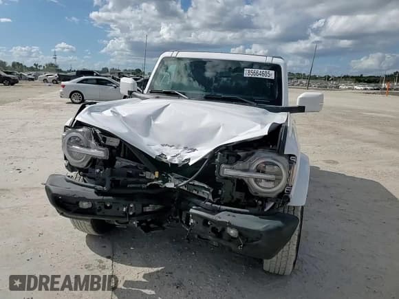 ✅ 2024 Ford Bronco Outer Banks • VIN: 1FMDE8BH0RLB27522 • Lot: 85664605. Listed on Copart with 6,427 mi. Free auction sales archive from the USA and detailed vehicle history report at DreamBid. Image 14.
