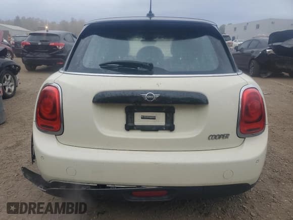 ✅ 2019 MINI Hardtop 4 Door Cooper • VIN: WMWXU1C51K2J02427 • Lot: 86431505. Listed on Copart with 104,408 mi. Free auction sales archive from the USA and detailed vehicle history report at DreamBid. Image 6.