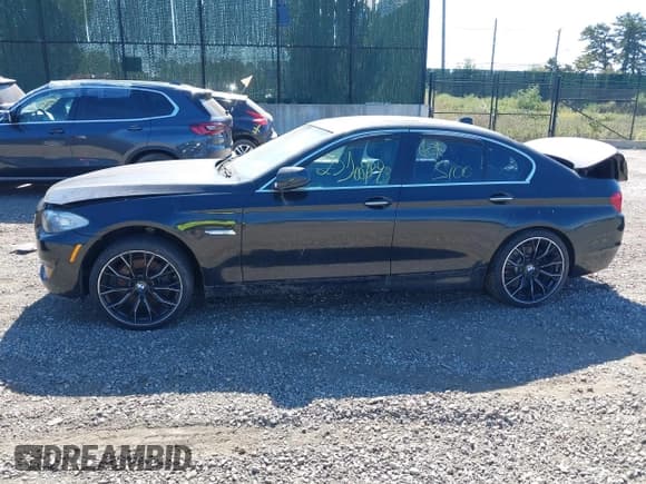 ✅ 2012 BMW 5 Series 535i xDrive • VIN: WBAFU7C52CDU64397 • Lot: 43369769. Listed on IAAI with Not provided. Free auction sales archive from the USA and detailed vehicle history report at DreamBid. Image 13.