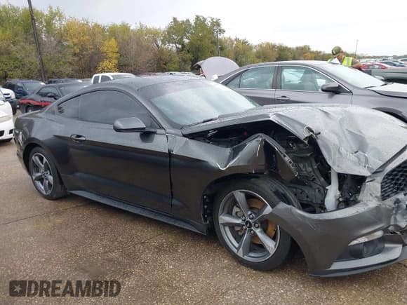 ✅ 2015 Ford Mustang V6 • VIN: 1FA6P8AM3F5355512 • Lot: 43756482. Wystawiony na IAAI z przebiegiem 135 283 mil. Bezpłatny archiwum sprzedaży aukcyjnych z USA i szczegółowy raport historii pojazdu na DreamBid. Zdjęcie 13.