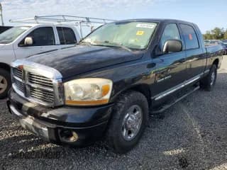 ✅ 2006 Dodge 1500 SLT • VIN: 3D7KR19D56G249107 • Лот: 76051694. Опубликован ранее на Copart с пробегом Не указан. Бесплатный доступ к архиву аукционных продаж из США и подробный отчёт об истории автомобиля на DreamBid. Изображение 1.