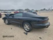 ✅ 1999 Pontiac Firebird Firebird • VIN: 2G2FS22K5X2222920 • Лот: 95157455. Опубликован ранее на Copart с пробегом 210 088 миль. Бесплатный доступ к архиву аукционных продаж из США и подробный отчёт об истории автомобиля на DreamBid. Изображение 2.