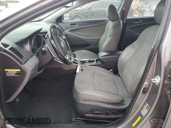 ✅ 2012 Hyundai Sonata SE • VIN: 5NPEC4AC2CH471619 • Lot: 80936065. Listed on Copart with 93,442 mi. Free auction sales archive from the USA and detailed vehicle history report at DreamBid. Image 7.