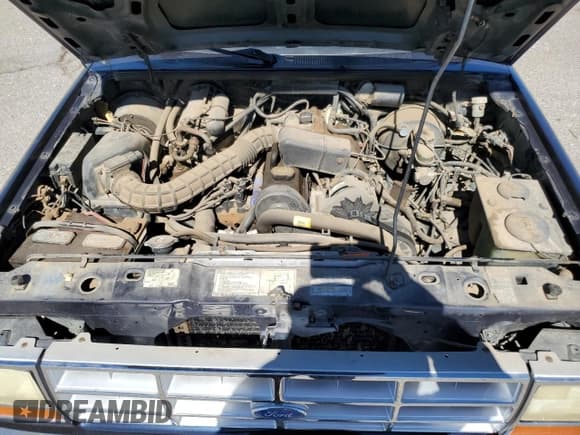 ✅ 1990 Ford Ranger XLT • VIN: 1FTCR10A8LUB54812 • Lot: 82190765. Wystawiony na Copart z przebiegiem 48 750 mil. Bezpłatny archiwum sprzedaży aukcyjnych z USA i szczegółowy raport historii pojazdu na DreamBid. Zdjęcie 11.