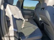 ✅ 2015 Chevrolet Traverse LS • VIN: 1GNKRFED5FJ380847 • Lot: 82489955. Wystawiony na Copart z przebiegiem 129 775 mil. Bezpłatny archiwum sprzedaży aukcyjnych z USA i szczegółowy raport historii pojazdu na DreamBid. Zdjęcie 11.