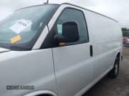 ✅ 2015 Chevrolet Express Cargo • VIN: 1GCWGFCF8F1259699 • Lot: 43047426. Wystawiony na IAAI z przebiegiem 354 630 mil. Bezpłatny archiwum sprzedaży aukcyjnych z USA i szczegółowy raport historii pojazdu na DreamBid. Zdjęcie 15.