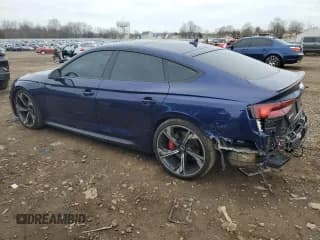 ✅ 2019 Audi RS 5 Sportback • VIN: WUABWCF57KA902186 • Lot: 45460843. Wystawiony na Copart z przebiegiem 74 452 mil. Bezpłatny archiwum sprzedaży aukcyjnych z USA i szczegółowy raport historii pojazdu na DreamBid. Zdjęcie 2.
