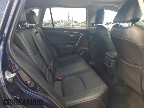 ✅ 2024 Toyota RAV4 XLE Premium • VIN: 2T3A1RFV0RW442746 • Лот: 96070495. Опубликован ранее на Copart с пробегом Не указан. Бесплатный доступ к архиву аукционных продаж из США и подробный отчёт об истории автомобиля на DreamBid. Изображение 10.