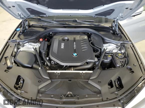 ✅ 2018 BMW 5 Series 540i • VIN: WBAJE5C5XJG918502 • Lot: 44766125. Wystawiony na Copart z przebiegiem 41 805 mil. Bezpłatny archiwum sprzedaży aukcyjnych z USA i szczegółowy raport historii pojazdu na DreamBid. Zdjęcie 13.