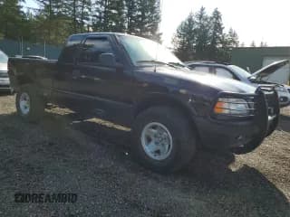 ✅ 1998 Isuzu Hombre XS • VIN: 1GGDT19X8W8653084 • Lot: 48073445. Wystawiony na Copart z przebiegiem Nie podano. Bezpłatny archiwum sprzedaży aukcyjnych z USA i szczegółowy raport historii pojazdu na DreamBid. Zdjęcie 4.