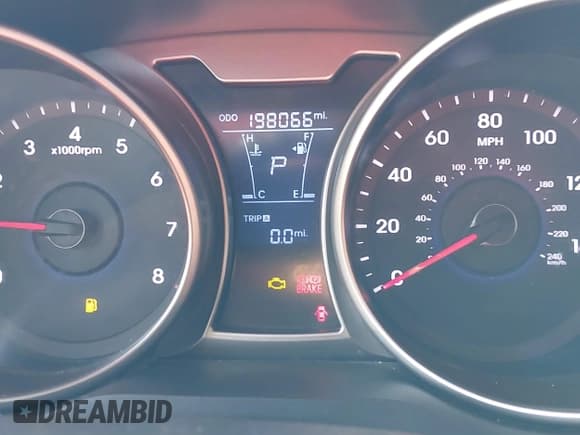 ✅ 2012 Hyundai Veloster w/Gray Int • VIN: KMHTC6AD6CU058180 • Lot: 41437903. Wystawiony na IAAI z przebiegiem 198 066 mil. Bezpłatny archiwum sprzedaży aukcyjnych z USA i szczegółowy raport historii pojazdu na DreamBid. Zdjęcie 7.