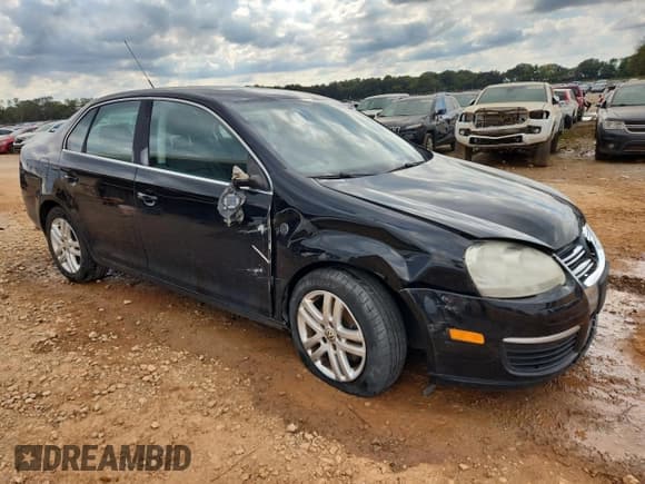 ✅ 2007 Volkswagen Jetta Wolfsburg Edition • VIN: 3VWEG71K17M153968 • Lot: 86147825. Listed on Copart with 144,923 mi. Free auction sales archive from the USA and detailed vehicle history report at DreamBid. Image 4.