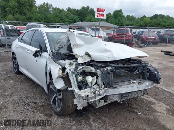 ✅ 2019 Honda Accord Sport • VIN: 1HGCV2F37KA032499 • Lot: 43037885. Listed on IAAI with 89,763 mi. Free auction sales archive from the USA and detailed vehicle history report at DreamBid. Image 6.