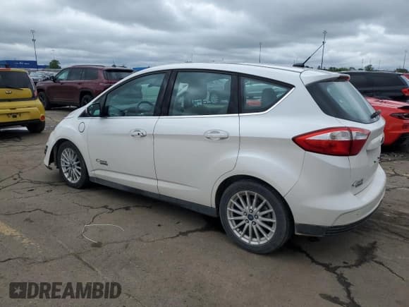 ✅ 2013 Ford C-Max SEL • VIN: 1FADP5CU2DL536516 • Lot: 57637935. Wystawiony na Copart z przebiegiem 129 910 mil. Bezpłatny archiwum sprzedaży aukcyjnych z USA i szczegółowy raport historii pojazdu na DreamBid. Zdjęcie 2.