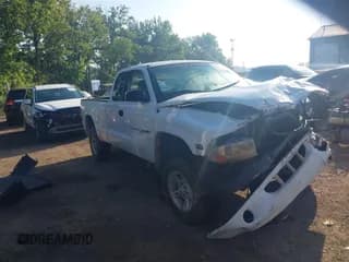 ✅ 2000 Dodge Dakota Sport • VIN: 1B7GG22N8YS515780 • Lot: 42698547. Wystawiony na IAAI z przebiegiem Nie podano. Bezpłatny archiwum sprzedaży aukcyjnych z USA i szczegółowy raport historii pojazdu na DreamBid. Zdjęcie 1.