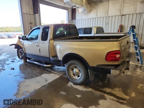 ✅ 1999 Ford F-150 XL • VIN: 1FTRX08W1XKA32224 • Lot: 71738115. Wystawiony na Copart z przebiegiem 272 309 mil. Bezpłatny archiwum sprzedaży aukcyjnych z USA i szczegółowy raport historii pojazdu na DreamBid. Zdjęcie 2.