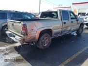 ✅ 2004 Chevrolet Silverado 2500HD LS • VIN: 1GCHK23U54F130334 • Lot: 41632687. Wystawiony na IAAI z przebiegiem Nie podano. Bezpłatny archiwum sprzedaży aukcyjnych z USA i szczegółowy raport historii pojazdu na DreamBid. Zdjęcie 4.