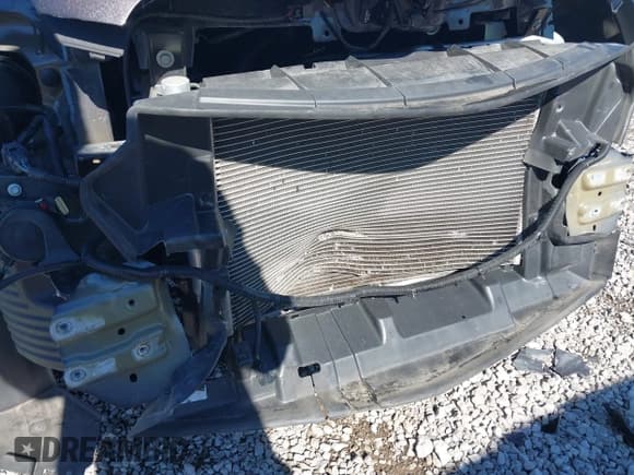 ✅ 2016 Chevrolet Equinox LT • VIN: 2GNALCEK6G6306877 • Лот: 43446830. Опубликован ранее на IAAI с пробегом 44 064 миль. Бесплатный доступ к архиву аукционных продаж из США и подробный отчёт об истории автомобиля на DreamBid. Изображение 18.