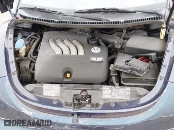 ✅ 2000 Volkswagen Beetle GLS • VIN: 3VWCC21C6YM431702 • Lot: 43868633. Listed on IAAI with 178,581 mi. Free auction sales archive from the USA and detailed vehicle history report at DreamBid. Image 10.