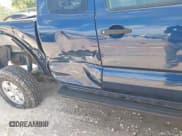 ✅ 2005 Toyota Tacoma • VIN: 5TEUU42N05Z095916 • Lot: 43121436. Listed on IAAI with 129,848 mi. Free auction sales archive from the USA and detailed vehicle history report at DreamBid. Image 18.