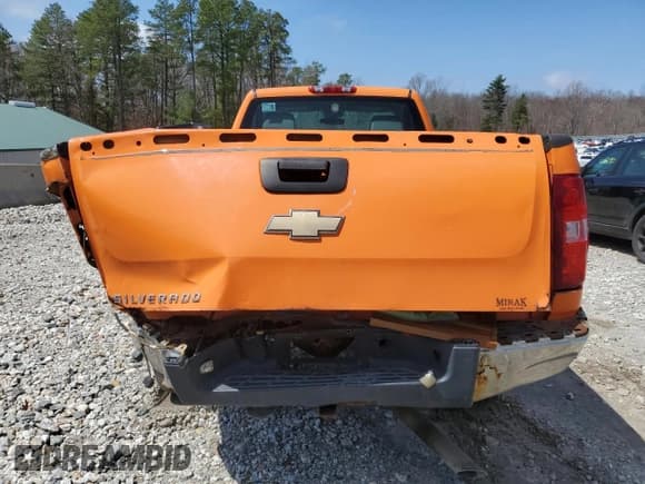 ✅ 2007 Chevrolet Silverado 2500HD Work Truck • VIN: 1GCHK24K57E574014 • Lot: 53933985. Wystawiony na Copart z przebiegiem 92 739 mil. Bezpłatny archiwum sprzedaży aukcyjnych z USA i szczegółowy raport historii pojazdu na DreamBid. Zdjęcie 6.