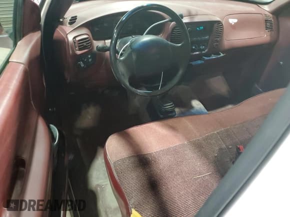 ✅ 1997 Ford F-150 • VIN: 1FTDF18W4VKD41606 • Lot: 83808524. Listed on Copart with 173,675 mi. Free auction sales archive from the USA and detailed vehicle history report at DreamBid. Image 8.