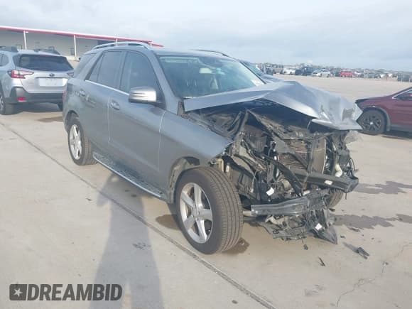 ✅ 2016 Mercedes-Benz GLE 350 • VIN: 4JGDA5JB3GA656771 • Лот: 43686870. Опубликован ранее на IAAI с пробегом 184 858 миль. Бесплатный доступ к архиву аукционных продаж из США и подробный отчёт об истории автомобиля на DreamBid. Изображение 1.