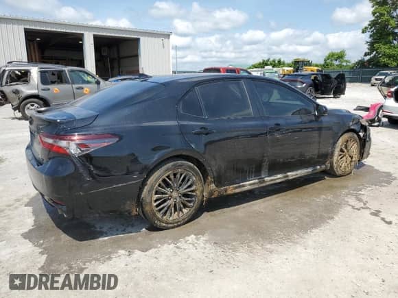 2022 Toyota Camry SE с VIN 4T1G11BK6NU064300, выставлен на аукционе Copart как лот 66822055 с пробегом 68 276 миль миль и Списание • Salvage title. История ставок и продаж доступна на DreamBid. Изображение 3.