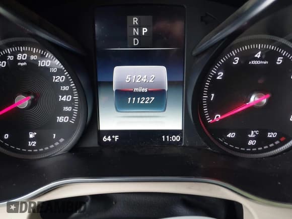 ✅ 2017 Mercedes-Benz GLC 300 • VIN: WDC0G4JB1HF282087 • Lot: 43738503. Listed on IAAI with 111,227 mi. Free auction sales archive from the USA and detailed vehicle history report at DreamBid. Image 7.